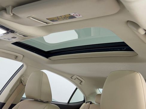 Used 2018 Lexus ES 350 w/ Premier Package FWD image 26