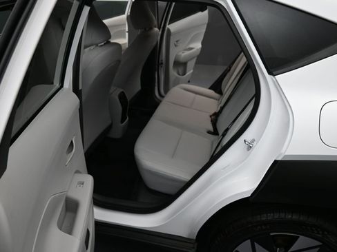 Certified 2025 Hyundai Kona SEL FWD image 11