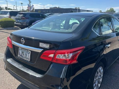 Used 2016 Nissan Sentra S FWD image 4