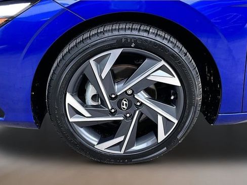 Used 2024 Hyundai Elantra Limited FWD image 29