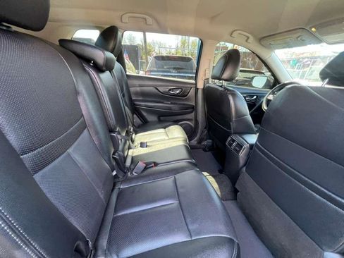 Used 2019 Nissan Rogue SL image 19