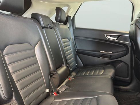 Used 2018 Ford Edge SEL w/ Equipment Group 201A AWD/4WD image 15