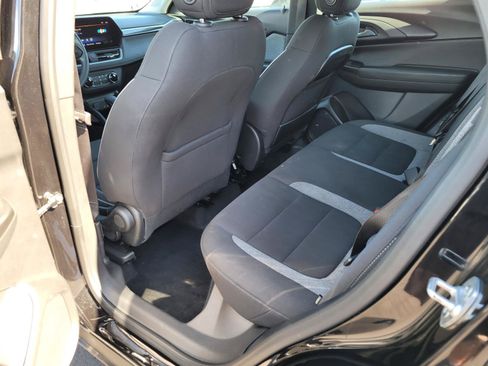 Used 2024 Chevrolet TrailBlazer LS FWD image 14