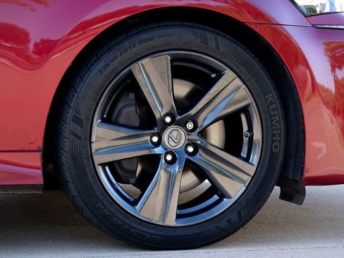 Used 2016 Lexus GS 200t image 29