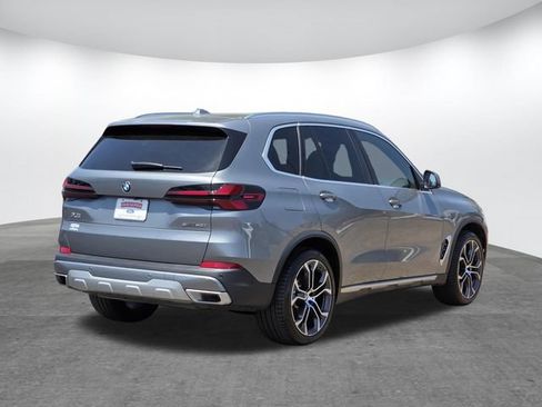 Used 2026 BMW X5 sDrive40i w/ Premium Package RWD image 5
