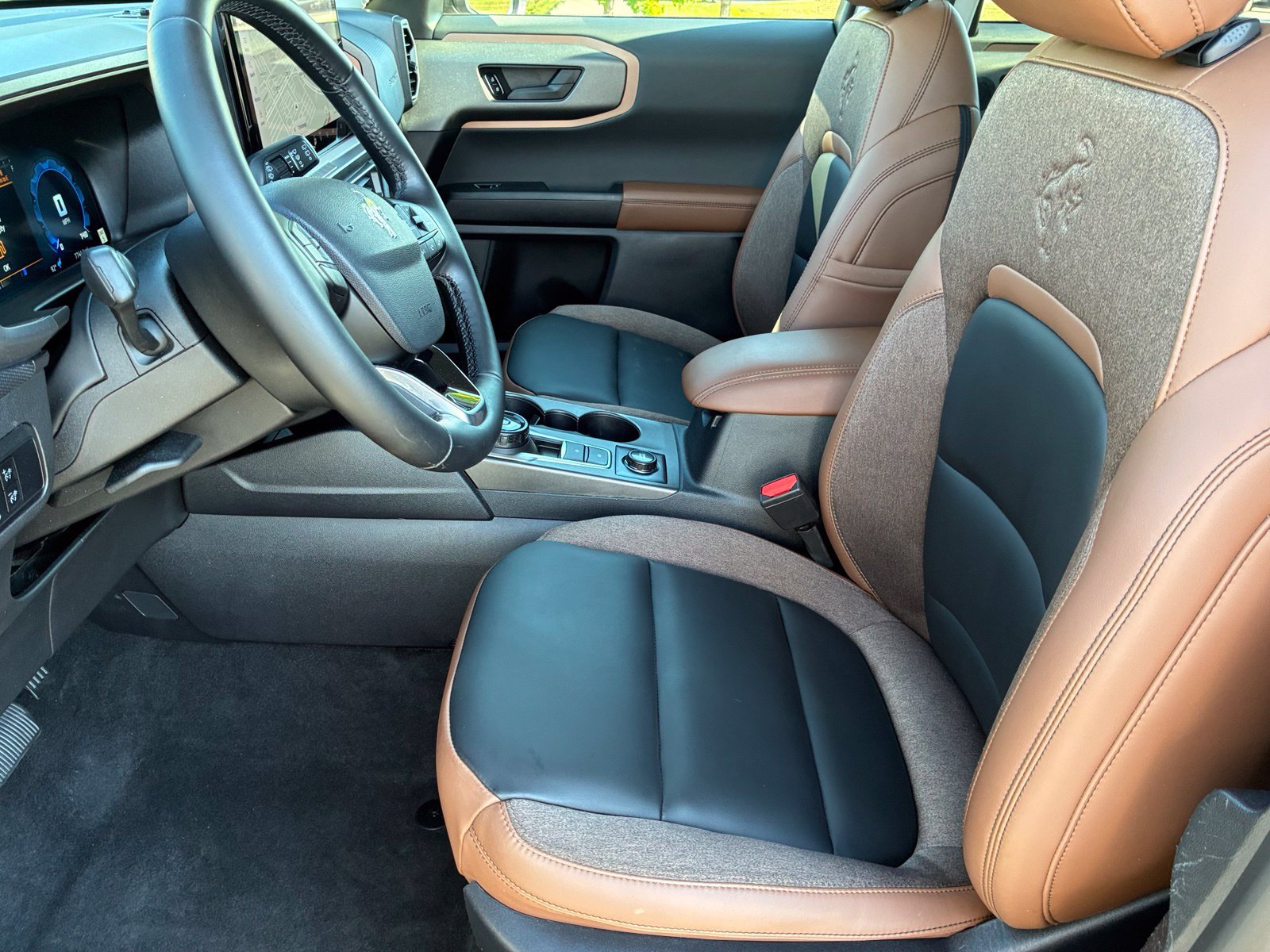 Certified 2025 Ford Bronco Sport Outer Banks w/ Outer Banks Tech Package+ AWD/4WD image 14