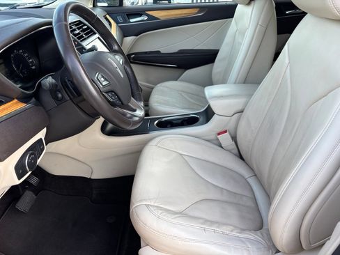 Used 2016 Lincoln MKC Select w/ Select Plus Package FWD image 14