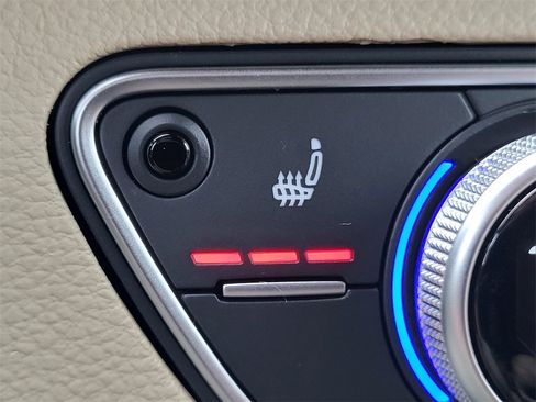 Certified 2025 Audi Q5 2.0T Premium image 25