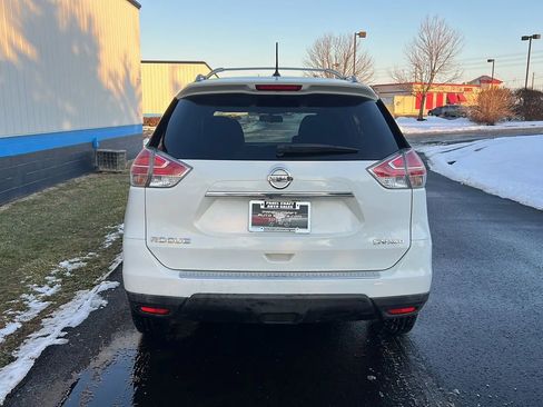 Used 2016 Nissan Rogue SV image 6