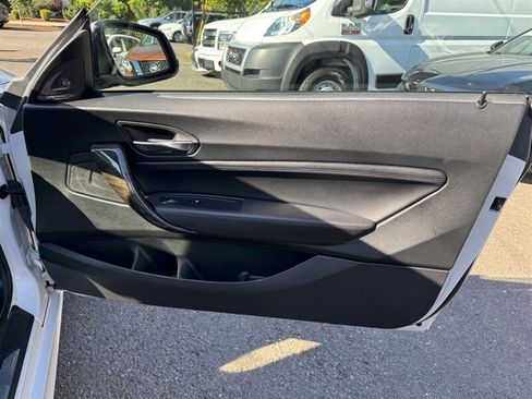 Used 2015 BMW M235i Convertible RWD image 17