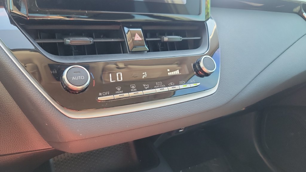 Certified 2023 Toyota Corolla LE FWD image 18