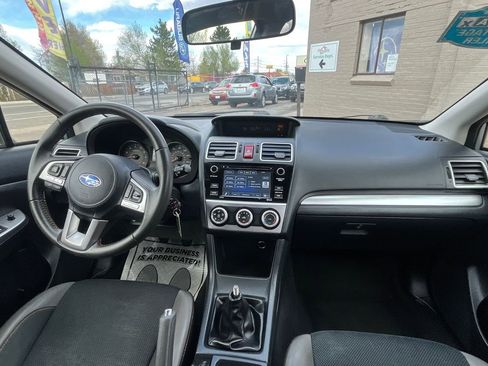 Used 2017 Subaru Crosstrek 2.0i Premium image 16