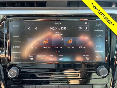 Used 2022 Volkswagen Passat 2.0T SE FWD image 19