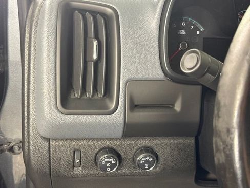 Used 2017 Chevrolet Colorado Z71 AWD/4WD image 17