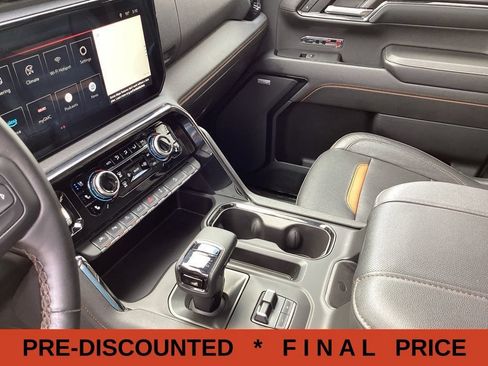 Used 2024 GMC Sierra 1500 AT4 w/ AT4 Preferred Package AWD/4WD image 38