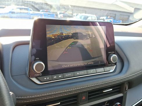 Certified 2023 Nissan Rogue S image 20