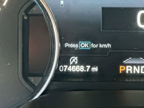 Used 2018 Ford F150 Lariat w/ Equipment Group 502A Luxury image 15