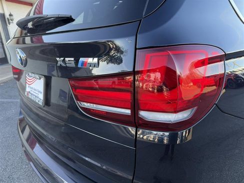 Used 2017 BMW X5 M image 11