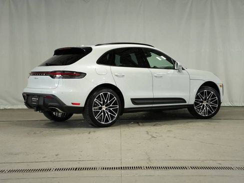 Certified 2025 Porsche Macan AWD/4WD image 7