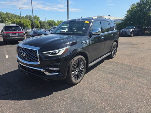 Used 2023 INFINITI QX80 Sensory w/ Cargo Package AWD/4WD image 3