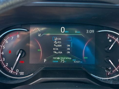 Certified 2024 Toyota RAV4 XLE AWD/4WD image 31