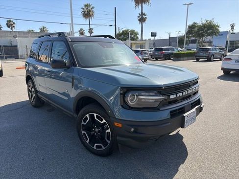 Used 2023 Ford Bronco Sport Outer Banks w/ Tech Package AWD/4WD image 1