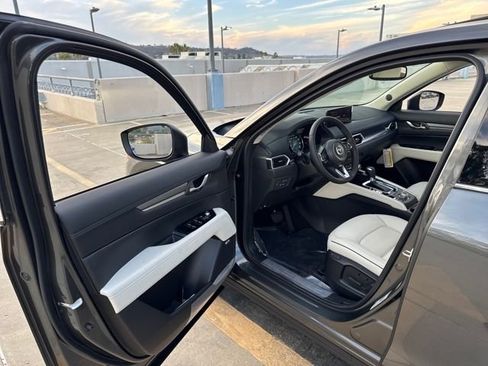 New 2025 MAZDA CX-5 AWD 2.5 S w/ Premium Plus Pkg image 32