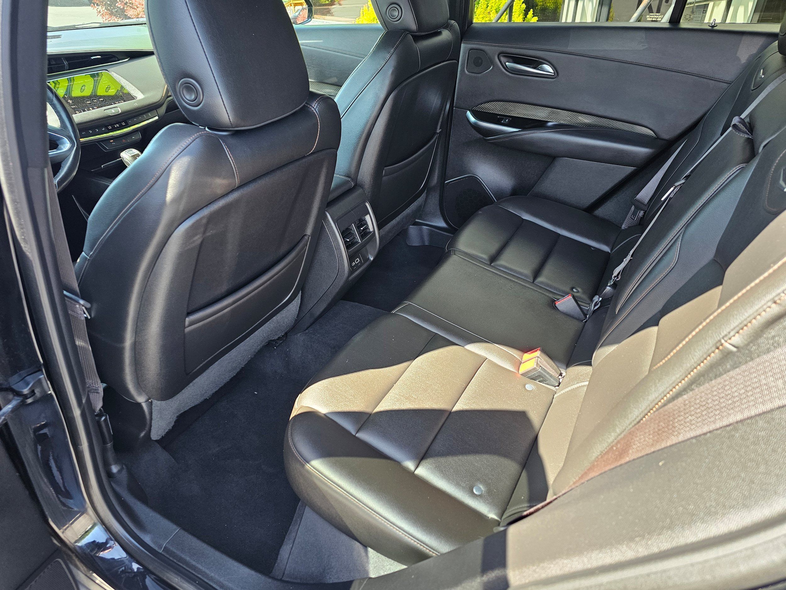 Used 2019 Cadillac XT4 Sport w/ Driver Awareness Package FWD image 17