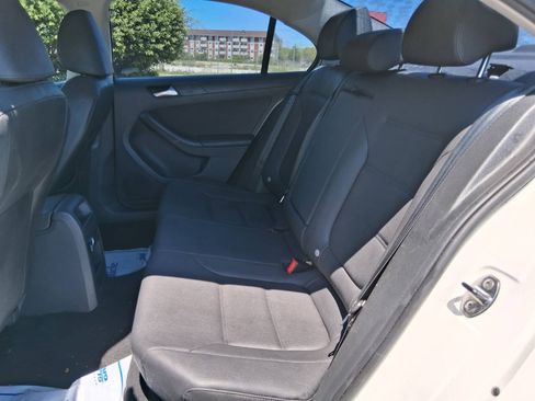 Used 2012 Volkswagen Jetta SE FWD image 10