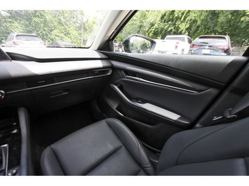 Used 2024 MAZDA MAZDA3 s FWD image 8