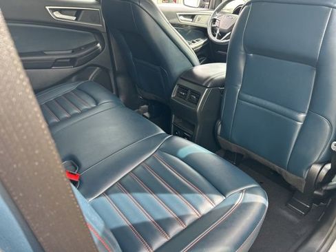 Used 2024 Ford Edge SEL w/ Sport Appearance Package AWD/4WD image 12