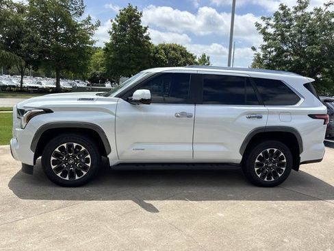 Used 2026 Toyota Sequoia Limited AWD/4WD image 11