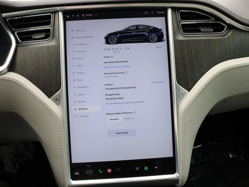 Used 2013 Tesla Model S RWD image 24