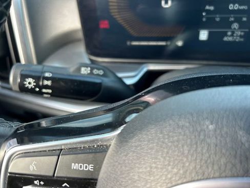 Used 2024 Kia Sorento S image 14