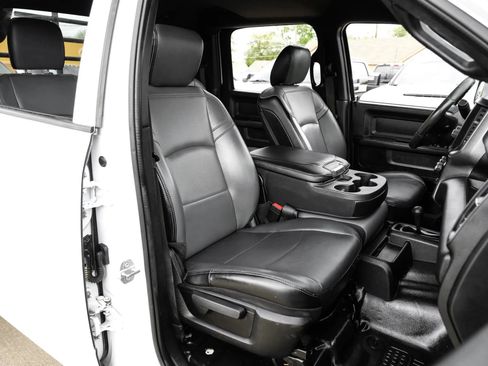 Used 2022 RAM 3500 Tradesman w/ Chrome Appearance Group AWD/4WD image 40