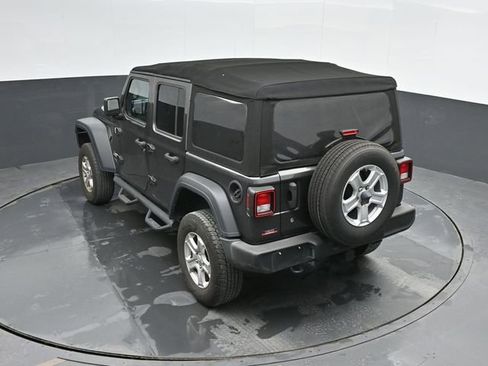 Used 2018 Jeep Wrangler Unlimited Sport S image 40