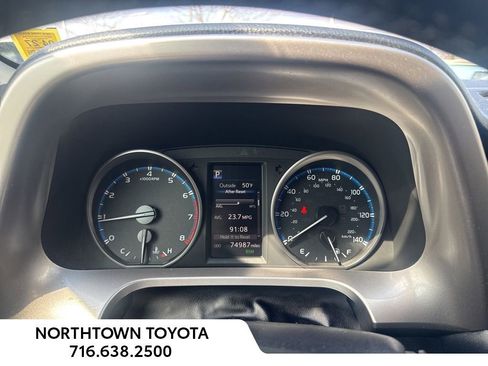 Used 2018 Toyota RAV4 XLE w/ Plus Extra Value Package AWD/4WD image 8