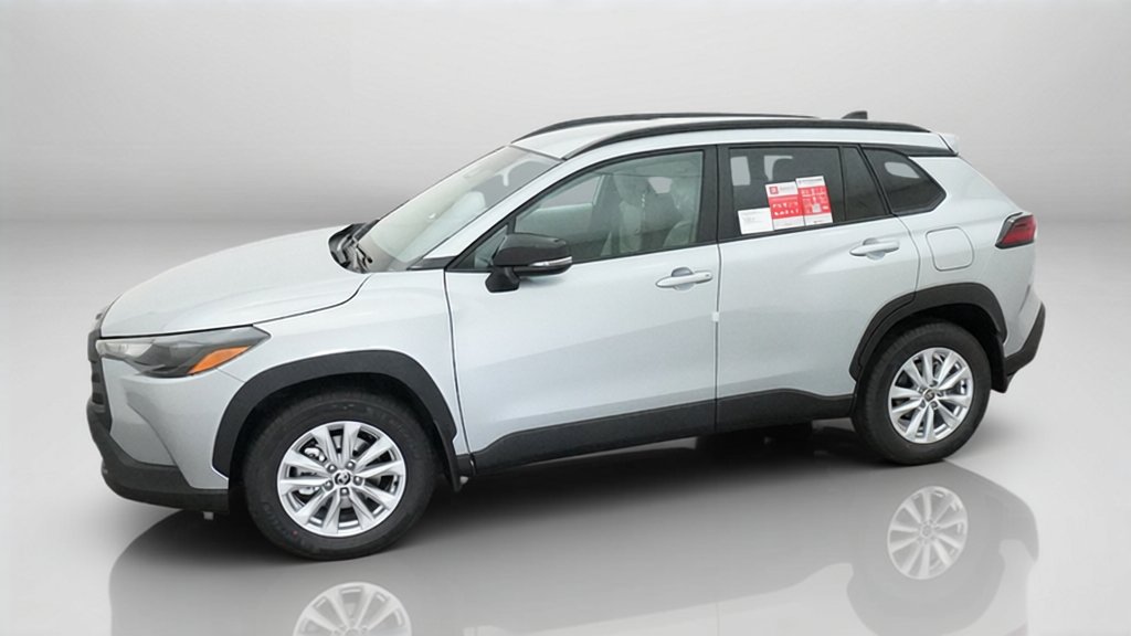New 2026 Toyota Corolla Cross LE FWD image 5