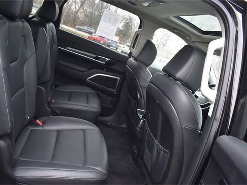 Certified 2022 Kia Telluride S image 14