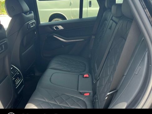 Used 2023 BMW X5 xDrive40i w/ M Sport Package AWD/4WD image 12