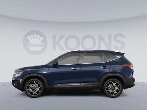 Used 2023 Kia Seltos EX AWD/4WD image 2