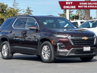Used 2023 Chevrolet Traverse LT