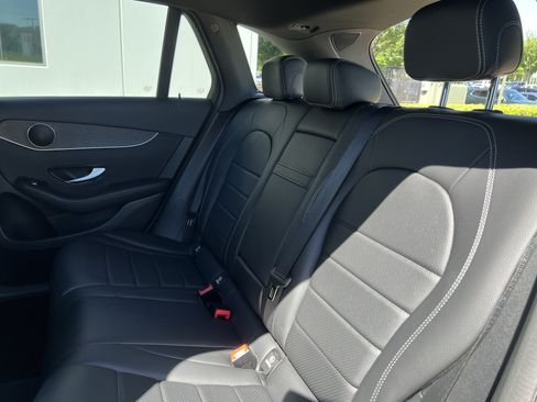 Used 2022 Mercedes-Benz GLC 300 4MATIC image 32