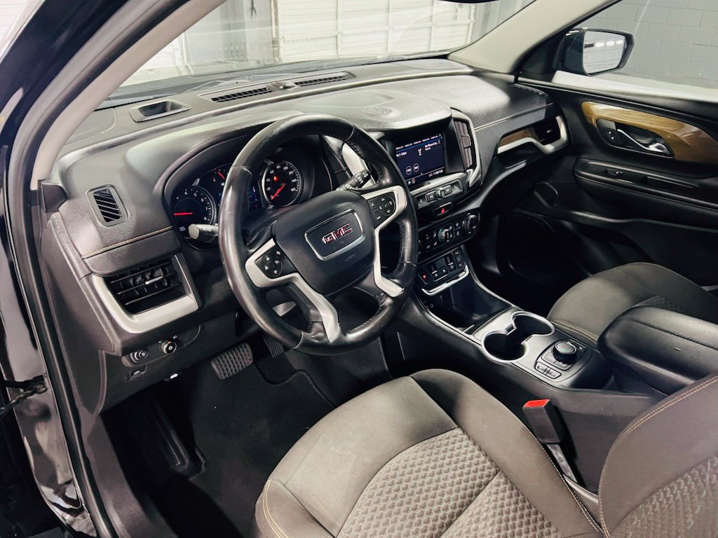 Used 2021 GMC Terrain SLE w/ Driver Convenience Package FWD image 17