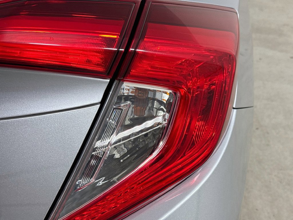 Used 2018 Honda Civic LX image 30