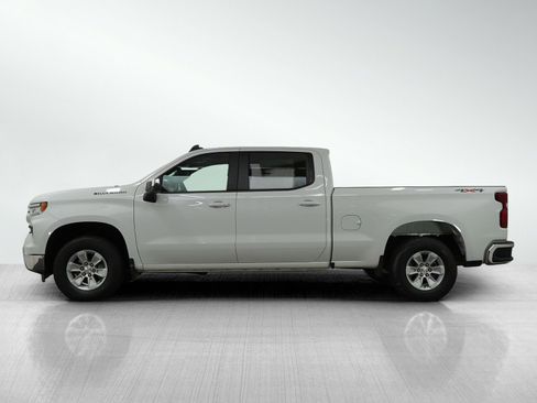 Used 2025 Chevrolet Silverado 1500 LT image 3