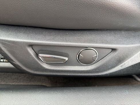 Used 2018 Ford Mustang Premium RWD image 12