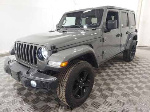 Used 2023 Jeep Wrangler Unlimited Sahara AWD/4WD image 1