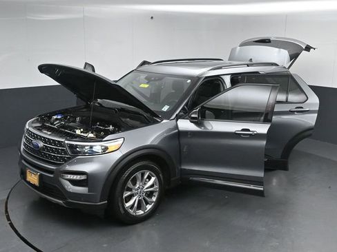 Certified 2023 Ford Explorer XLT w/ Equipment Group 202A image 57