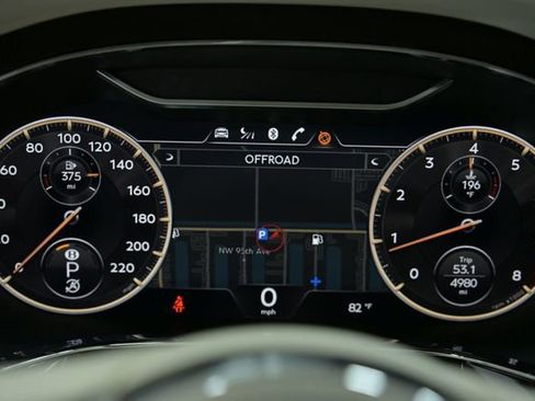 Used 2024 Bentley Flying Spur V8 AWD/4WD image 71